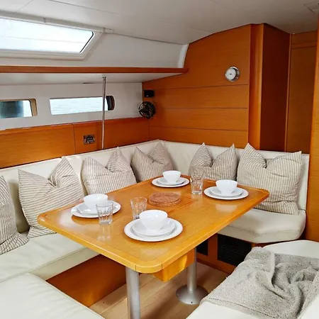 Casa de Férias Unique Yacht Near Historic Valletta Tal-Pietà