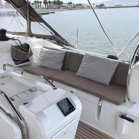 Casa de Férias Unique Yacht Near Historic Valletta *