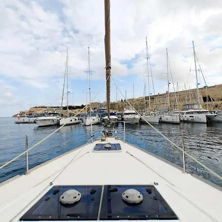 Hébergement de vacances Unique Yacht Near Historic Valletta *