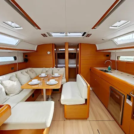 Unique Yacht Near Historic Valletta * Pietà