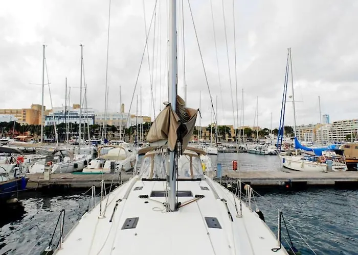 Holiday home Unique Yacht Near Historic Valletta *