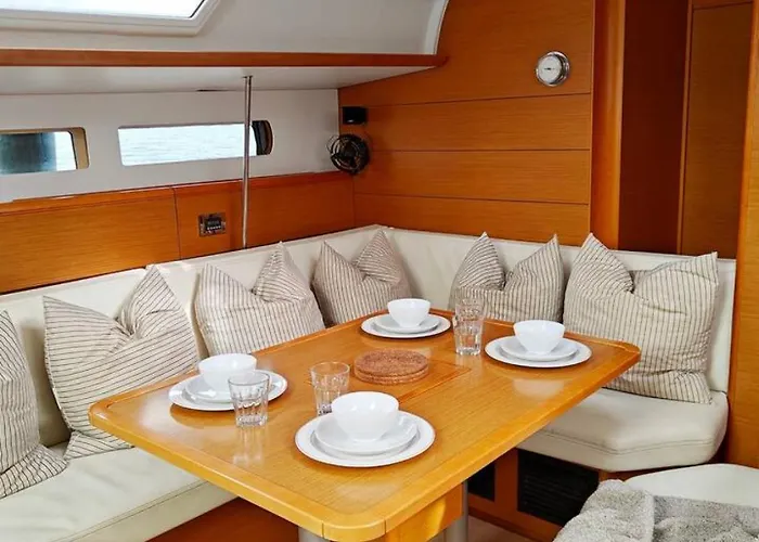 Holiday home Unique Yacht Near Historic Valletta Pieta