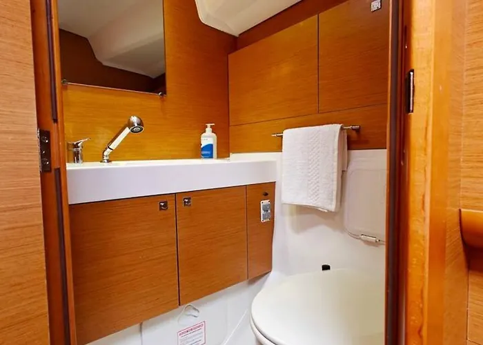 Holiday home Unique Yacht Near Historic Valletta *